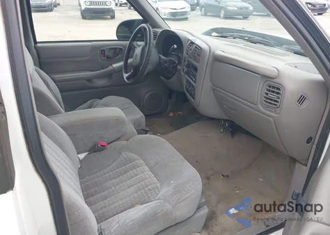 1999 Chevrolet S-10 Ls from USA, damaged, VIN 1GCCS19X8X8103868